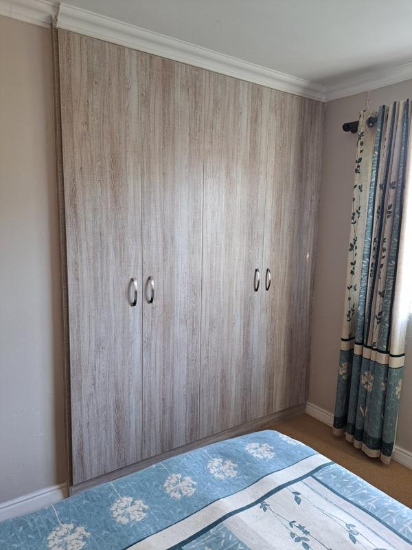 6 Bedroom Property for Sale in Kleinbaai Western Cape